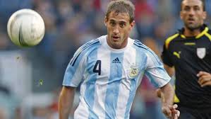 Nery pumpido, el arquero de river, cuidó el arco argentino en. Argentina 86 Vs Argentina 14 Quien Estaba Mejor Rodeado Maradona O Messi Marca Com