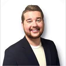 Devin Moran's Instagram, Twitter & Facebook