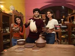 Clay pot cooking has enormous health benefits. Pottery Traditional Clay Cookware Makes A Comeback In Indian Kitchens Times Of India