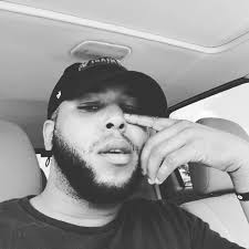 Just fuckin around in the whip singing that jagged edge 😎tag em if you  know em 😂💪🏾💯