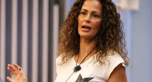 Samantha de grenet ha aggiunto al suo curriculum di modella e fashion influencer l'attività di imprenditrice. Gf Vip Samantha De Grenet All Advertisements Ruetir