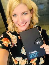 Melissa Sowell's Instagram, Twitter & Facebook