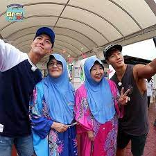 Curtis is a climber and he's ready for a ride in his new stroller. Kim Jong Kook Lets Go Mom Running Man And Runners ëŸ°ë‹ë§¨ Facebook