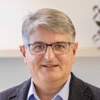 100+ perfiles de «Gabe Marin»