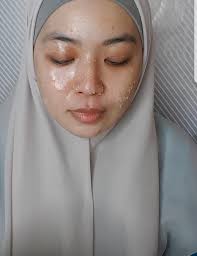 Minyak kelapa ternyata salah satu cara menghilangkan uban yang ampuh yaitu dengan cara dicampurkan dengan air jeruk nipis. Wanita Ini Kongsi Cara Mudah Hilangkan Biji Kolesterol Di Wajah Guna Dua Bahan Ni Je Masalah Setel Hijabista