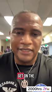 I love people of Excellence! In her words “From GED to M.Ed 🙌🏾 “  Congratulations Krystal Walker I am so proud of you! FACEBOOKIANS let's  give her/ her flowers!