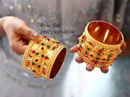 مضاعد فخمة مطلية ذهب شبيهه بالذهب الأصلي متوفر مقاسات S M L السعر 220 درهم Bangles Jewelry Bracelets