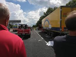 Non sei ancora registrato ? Incidente A1 Arezzo Oggi Quattro Morti Due Bambini Corriere It