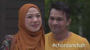 Simpan rasa cinta ini aku mengagumimu dari jauh saja seandainya kau tahu rasa cinta ini walau tak terbalaskan aku cinta haruskah 'ku simpan rasa cinta. Khai Bahar Dari Jauh Saja Chor Chah Mv By Chor Dan Chah