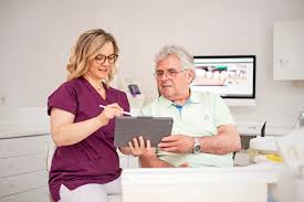 Auf dem Weg mit Freunden