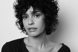 A atriz participa da nova temporada do programa, que vai até belém, e estreia neste sábado, 26/8. Bate Papo Maria Flor Indica Series Para O Uma Serie De Coisas Uma Serie De Coisas Folha Pe