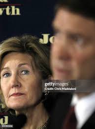 1,126 Chris Hutchison Photos & High Res Pictures