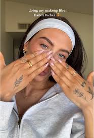 Hailey Bieber Inspired Natural Makeup Tutorial