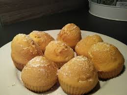 Madeleines Au Beurre De Cacahuetes Recette En 2020 Beurre De Cacahuetes Recette Dessert Recette Madeleine