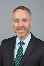 Derek Alexander's Instagram, Twitter & Facebook