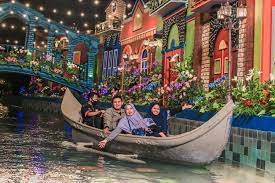 Inilah deretan spot foto terbaik yang bisa digunakan untuk nikmati pemandangan di coban rondo malang. 25 Wisata Hits Dan Kekinian Di Malang Banyak Spot Foto Instagramable Halaman All Kompas Com