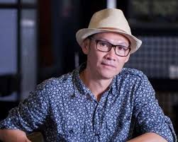 Nghệ sĩ hữu thành sinh năm 1933, mê nghệ thuật đờn ca tài tử từ năm 10 tuổi và sớm bỏ nhà để theo đoàn hát thái bình. Nghá»‡ SÄ© Miá»n Nam Bang Hoang Khi Há»¯u Trá»‹ Qua Ä'á»i Do Nga Tá»« Táº§ng 13
