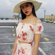 Which actress' height is the same as yours? Kisses Delavin Facebook