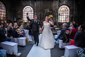 Großer rabatt · geschneidert · schneller versand · guter service Hochzeitsfotograf In Der Motorworld Metzingen Und Im Waldcafe Pfullingen Hochzeitsfotograf Reutlingen Tubingen Stuttgart