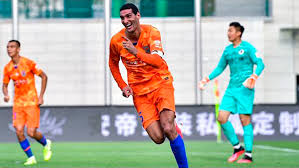 Un moment pressenti pour pallier un. China Fellaini Scores A Hat Trick Of Headers In Eight Minutes Marca In English
