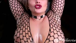 Dev doğal zeplinler arasında boşalma ile delikanlım için en mükemmel meme  sikişi çevrimiçi izle