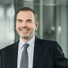 Joel Lund's Instagram, Twitter & Facebook