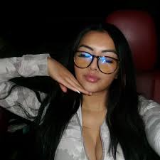 What are some alternative flavors to blue raspberry fizz with cream at  7brew?