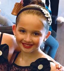 Dancer Leah Wayne hosting party to combat childhood pain disorders