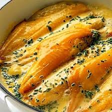 Grease a 13 x 9 (33 x 23 cm) baking dish, set aside. The Low Carb Diabetic Smoked Haddock You Can See It Bubbling In The Pan