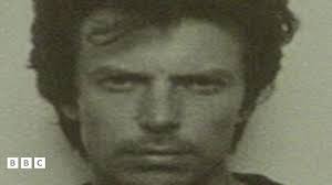 Sut wnaeth cymuned glos a gwaith ditectif atal smyglwyr canabis