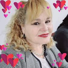 Feliz cumpleaños compueblana Ninfa Acuña ( vive en Córdoba 🇦🇷) 🌹🍹🎂 Que  tengas un gran día 🥳🥳 Dios te bendice con la vida a celebrar amiga  🙌💐🎁🪗🎸