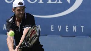 He is often paired with his fellow frenchman doubles partner julien benneteau. Tennis Petzschner Dreht Satzruckstand Gegen Mahut Augsburger Allgemeine