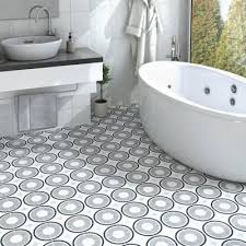 A tailored project for all those who love interior design, small sizes, colour and decoration. Mayolica Fliesen Fliesen Design Keramik Design Badezimmer Fliesen