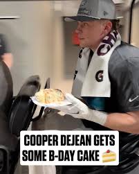 The rookie gets to have his cake and eat it too as a Super Bowl champ 🎂 🏆