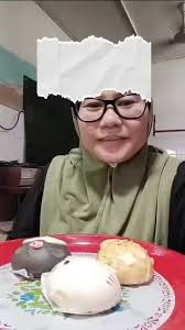 ORANG BRUNEI PUN REQUEST OTAK-OTAK BIQMA . Inilah Kak Jane dari Brunei.  Kalau laman rumah orang Brunei cantik-cantik hasil kerja Kak Jane lah.  Kepakaran nya membina landscape rumah. . Sejak hujung Oktober