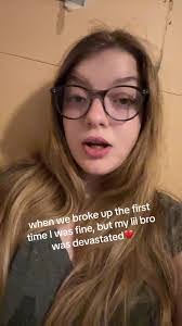 Vanessa Rosenberg's Instagram, Twitter & Facebook