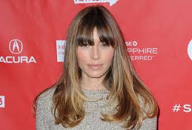 While haircuts for oval faces are extremely versatile, you still have to be slightly cautious. Hairstyles For Oval Faces 7 Best Haircuts For Oval Faces Beauty Crew