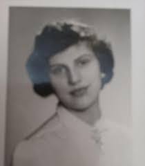 Donna Archambault's Instagram, Twitter & Facebook