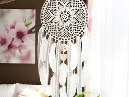 We've collected most popular hairdos 5 typu ucesu pro vasi letni svatbu svatebni blog a online magazin from blog.originalnisvatba.cz. Svatebni Ucesy S Veneckem Lehke Ucesy