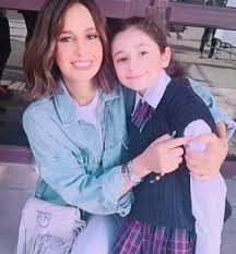 .حل الفزورة وفي النهاية يكون حل الفزورة صادم ومضحك بشكل غير متوقع وبنفس الوقت يكون حل الفزورة منطقي لذلك سنقدم البسمة على هيئة فوازير واجابتها مضحكة جداً. Ø­Ù„Ø§ Ø´ÙŠØ­Ø© Ø¹Ù† Ø£Ø¹Ù…Ø§Ù„Ù‡Ø§ Ø§Ù„Ù…Ù‚Ø¨Ù„Ø© Ø¨Ø³Ø¨Ø¨ ØµÙˆØ±Ø© Ù…Ø¹ Ø¨Ù†Øª ØµØºÙŠØ±Ø© Ø§Ù„Ù„Ù‰ Ø¬Ø§Ù‰ Ù‡ÙŠØ¨Ù‚Ù‰ Ù…Ø®ØªÙ„Ù Ø§Ù„ÙŠÙˆÙ… Ø§Ù„Ø³Ø§Ø¨Ø¹