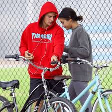 Check out the latest pictures, photos and images of justin bieber and selena gomez. Justin Bieber And Selena Gomez Back Together 2017 Popsugar Celebrity