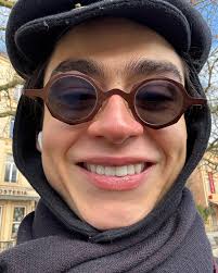 Memórias desses dias incríveis de viagem com uma companhia mais que  especial. Estamos explorando lugares, experimentando pratos frescos,  conhecendo pessoas incríveis e me encantando com paisagens e obras de arte  deslumbrantes. Que