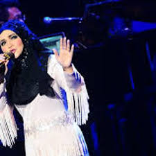 Dato' siti nurhaliza unplugged 2015 was a concert by malaysian recording artist, siti nurhaliza. Siti Nurhaliza Kau Sangat Bererti Live Konsert Unplugged 2015 By Fadzoners