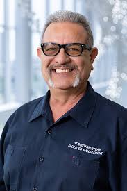 In celebration of service: UT Southwestern's longtime employees mark  milestone anniversaries