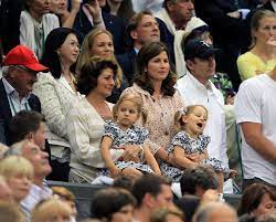 The set of twin girls, myla rose and charlene riva were born in 2009. Roger Federer Kids The Truth About Having Two Sets Of Twins Who Magazine
