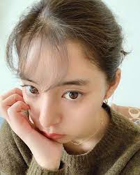 新木優子さんはinstagramを利用しています 前髪のセットがすこーしうまくいった日 すぐに訂正したのに みなさま見て下さるの早いっ 嬉しいっ 新木優子 美人 顔 女性