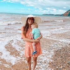 31, born 4 october 1989. Kieselsteine Gesammelt Droht Stacey Solomon Eine Anzeige Promiflash De