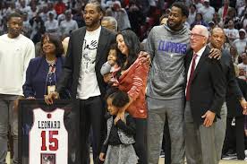 Kawhi leonard lifestyle, net worth, and new girlfriend you must seein today's video, we show you some of the things you may not know about the los angeles cl. Kaliyah Leonard 7 Facts About Kawhi Leonard S Daughter