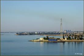 Zahlreiche frachter harren im stau aus Suezkanal Brucke Photounterwegs