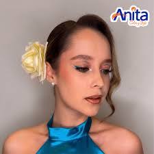 Alicia Lino's Instagram, Twitter & Facebook